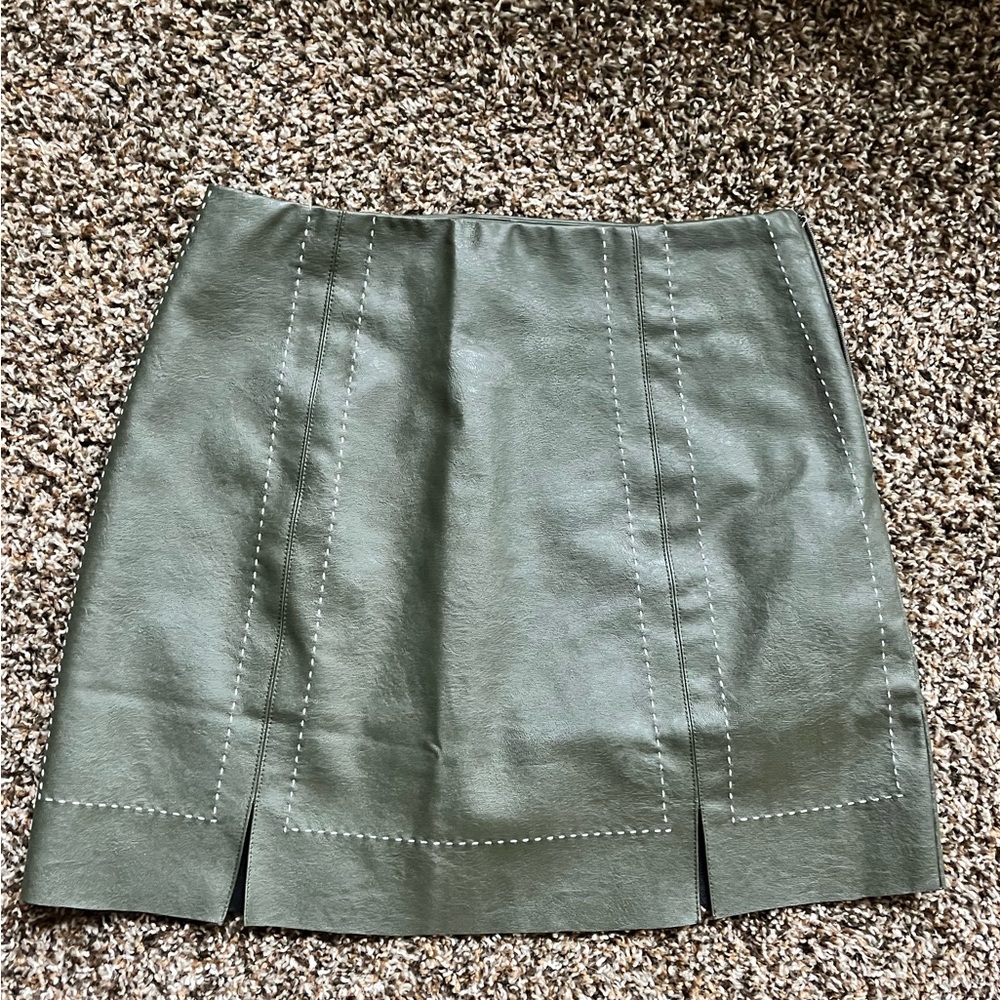 Faux leather double slit mini skirt